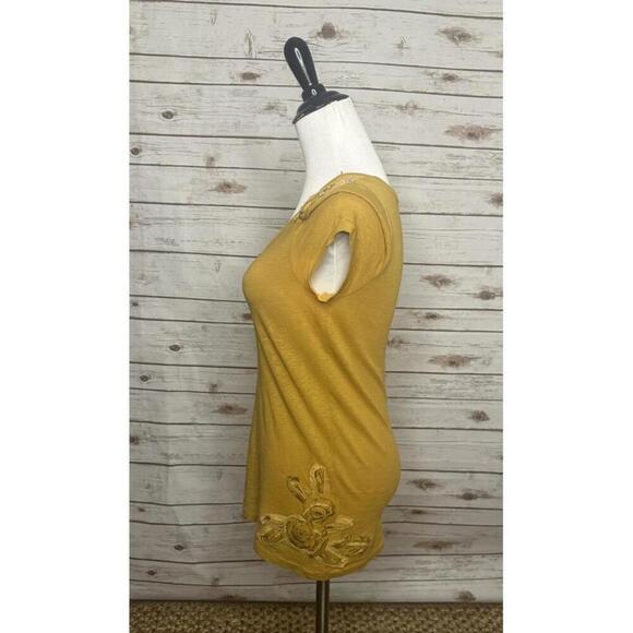 J. Crew classic mustard floral/sequin embellished cotton t-shirt Size Small - Picture 5 of 6